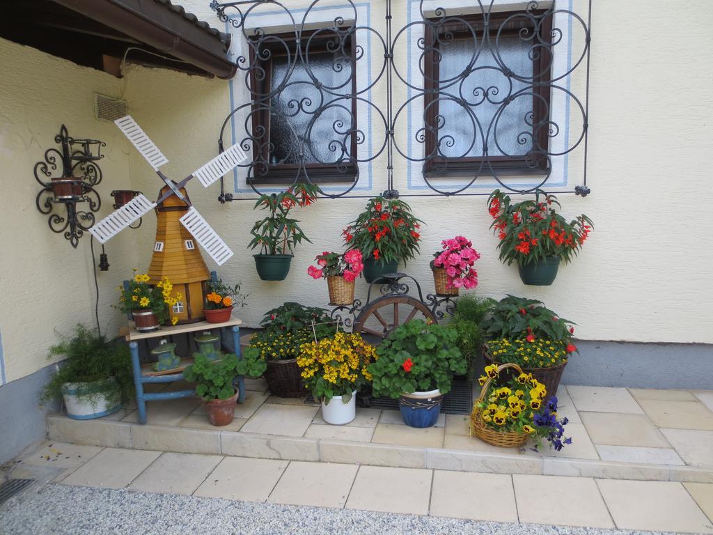 Gaestehaus Scharler Neukirchen am Großvenediger Kamer foto