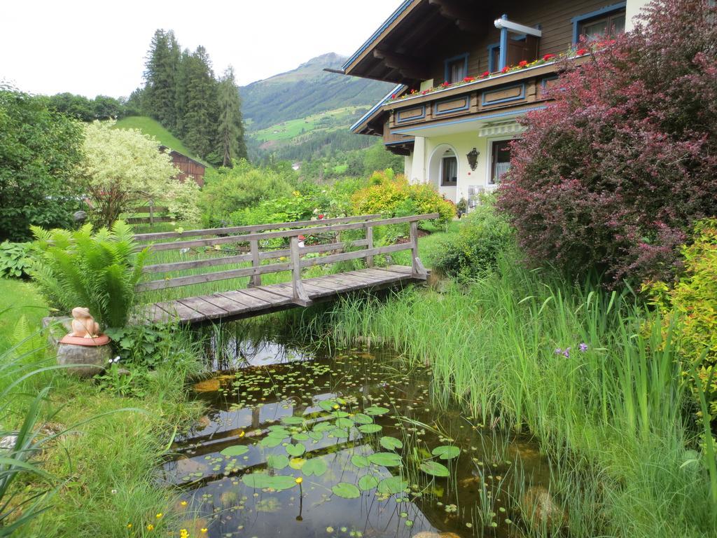 Gaestehaus Scharler Neukirchen am Großvenediger Buitenkant foto