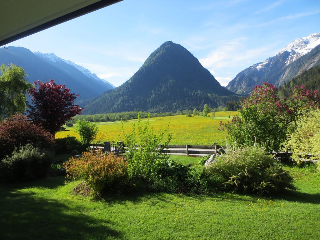 Gaestehaus Scharler Neukirchen am Großvenediger Kamer foto