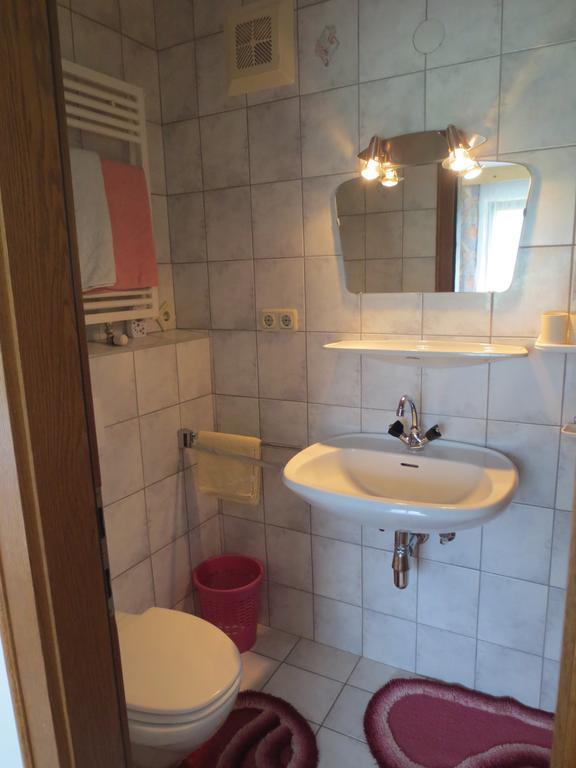 Gaestehaus Scharler Neukirchen am Großvenediger Buitenkant foto