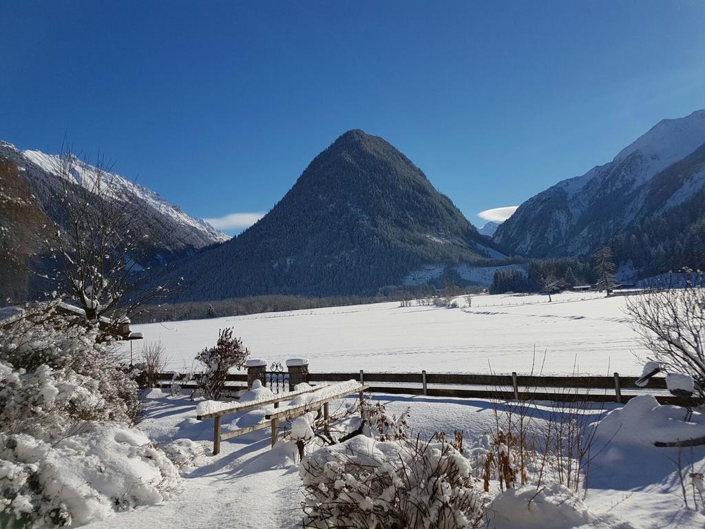 Gaestehaus Scharler Neukirchen am Großvenediger Buitenkant foto