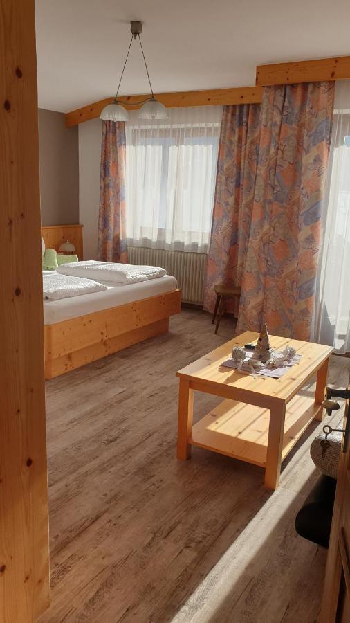 Gaestehaus Scharler Neukirchen am Großvenediger Buitenkant foto