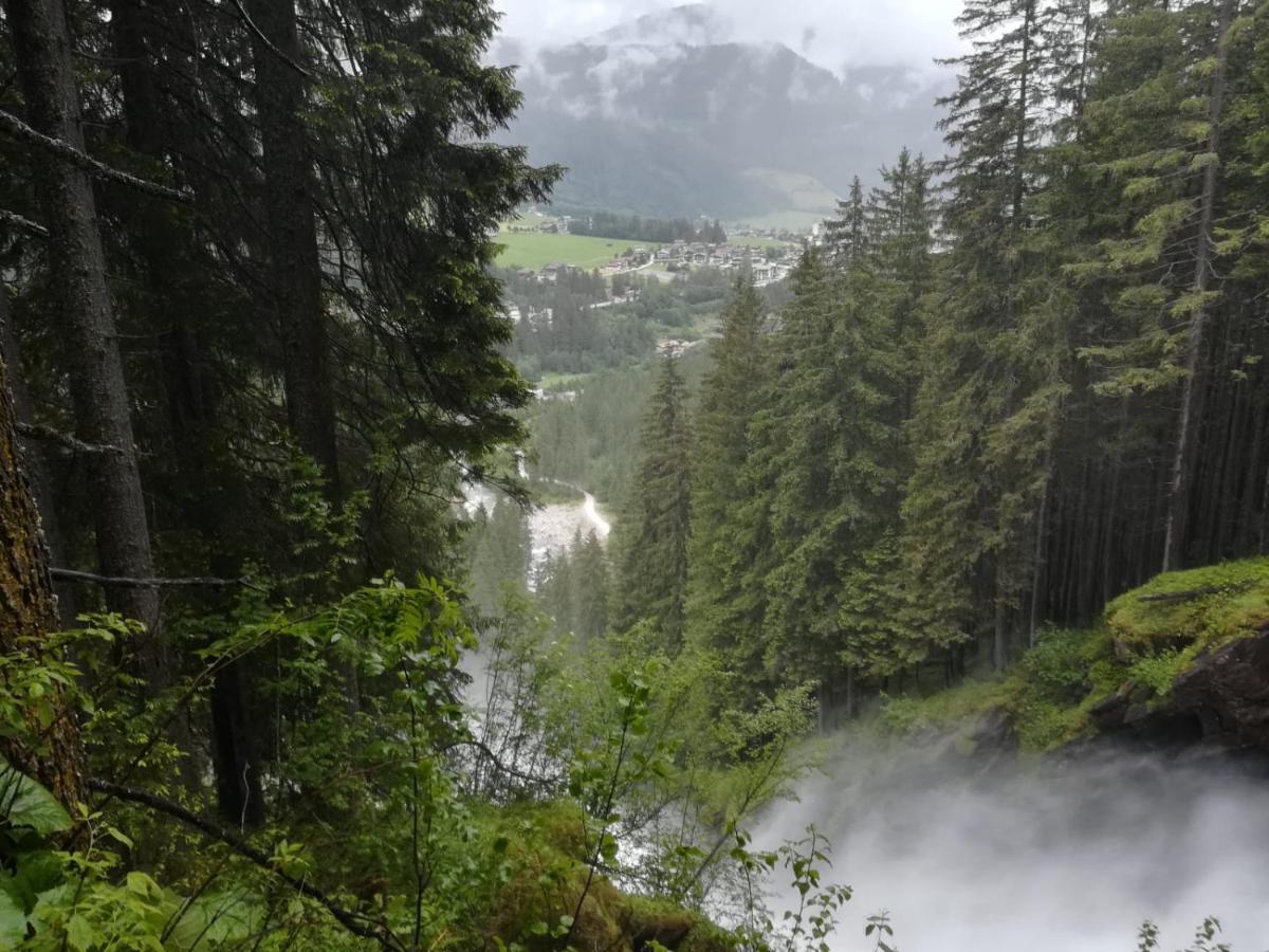 Gaestehaus Scharler Neukirchen am Großvenediger Buitenkant foto